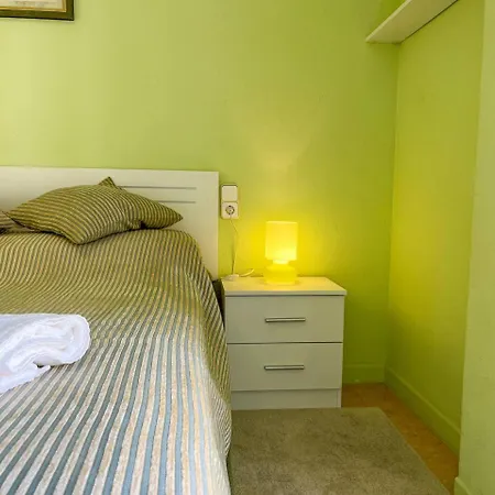 Appartement 2-bed Rosaleda Monterey *